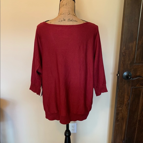 LAST ONE! HOST PICK! Fun plus lightweight sweater-New! - Picture 4 of 6